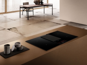 Elica Nikolatesla Prime BL/A/83 Induktionskochfeld mit Dunstabzug, schwarzes Glas, PRF0138475. Mit 5 Jahren Garantie!