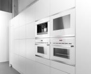 Kppersbusch ETV 6800.2 W2 Wei, Design Black Chrome, Einbau-LCD-TV, mit 5 Jahren Garantie