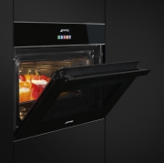 SMEG SF4604VCNX1, Kompakt-Dampfbackofen, schwarz, Profilleisten Edelstahl, EEK: A+, mit 5 Jahren Garantie!
