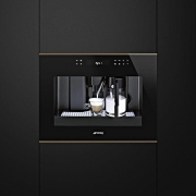 SMEG CMS4601NR Einbau-Kaffeevollautomat, Schwarzglas/Kupfer, 45 cm, mit 5 Jahren Garantie!