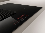 Elica Nikolatesla Prime BL/A/83 Induktionskochfeld mit Dunstabzug, schwarzes Glas, PRF0138475. Mit 5 Jahren Garantie!