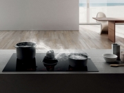 Elica Nikolatesla Upside BL/F/83 Induktionskochfeld mit Dunstabzug, schwarzes Glas, PRF0146217. Mit 5 Jahren Garantie!