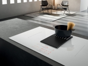 Elica Nikolatesla Libra BL/F/83 Induktionskochfeld mit Dunstabzug, schwarzes Glas, PRF0147745. Mit 5 Jahren Garantie!